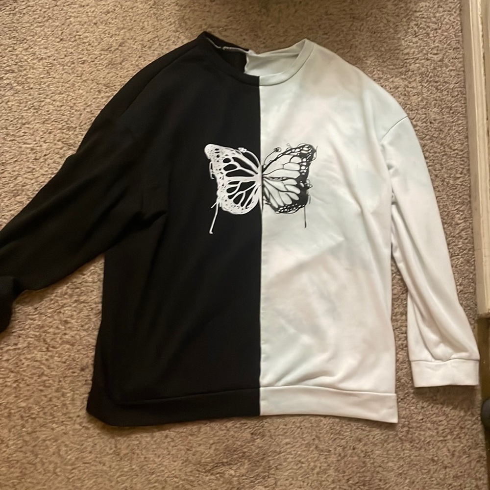 White/ blue the dye and black long sleeve